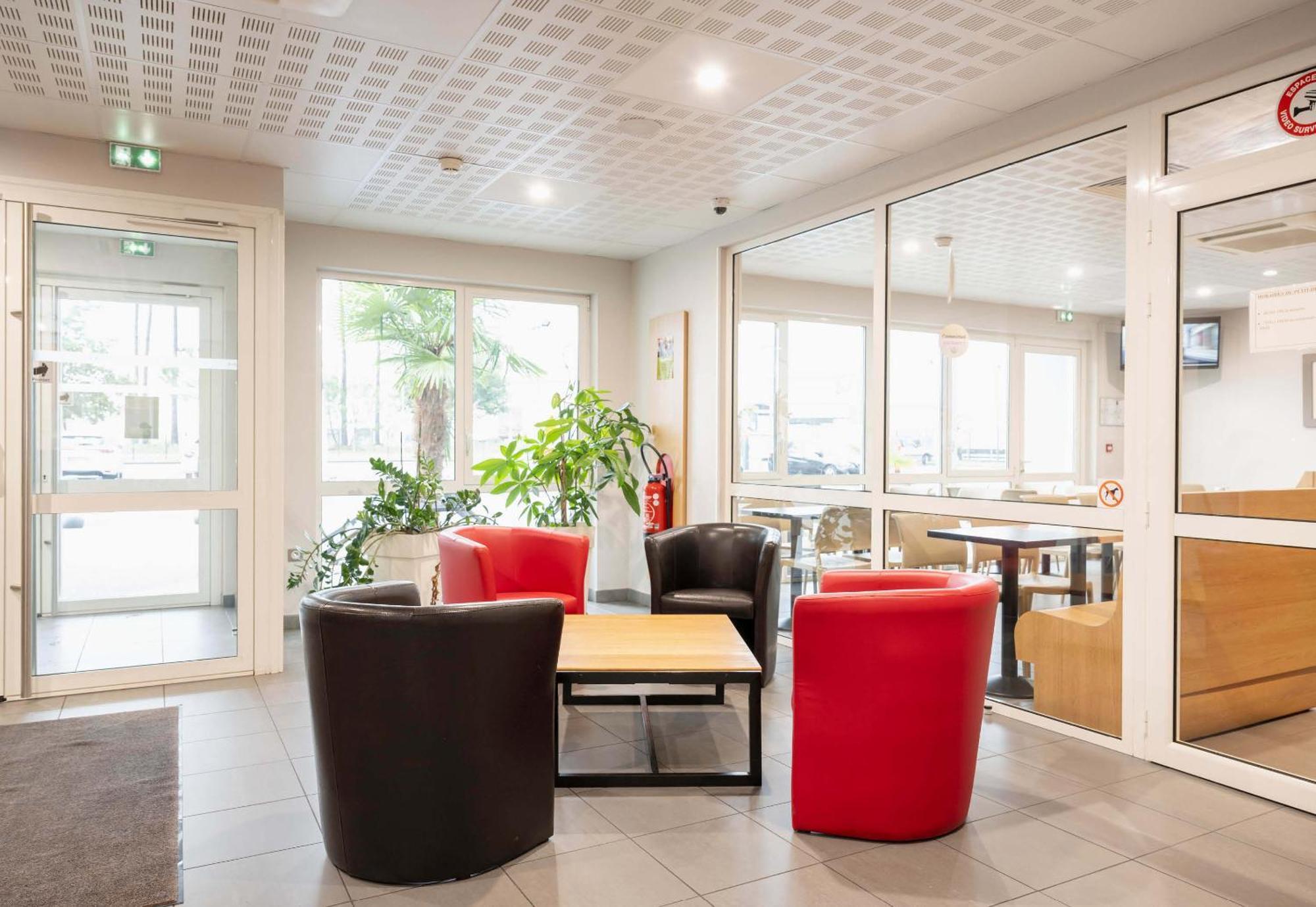B&B Hotel Mont-De-Marsan Saint-Avit  외부 사진