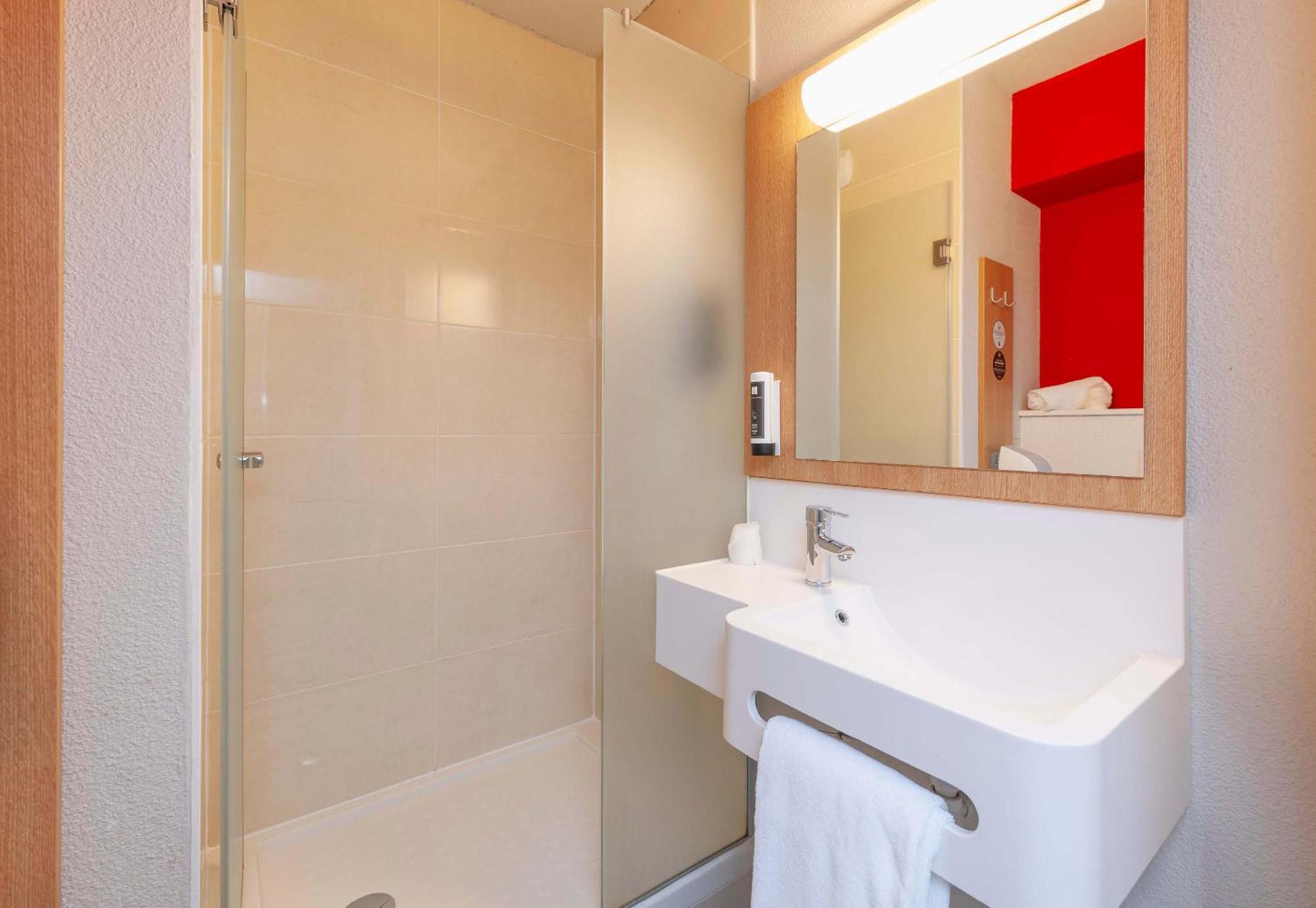 B&B Hotel Mont-De-Marsan Saint-Avit  외부 사진